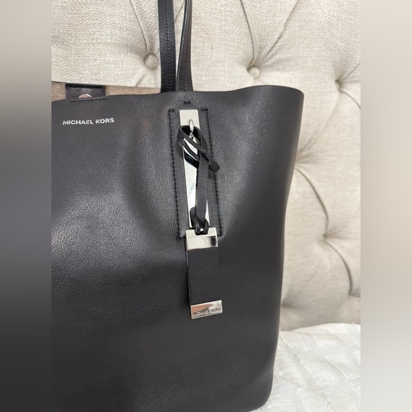 **********SOLD********************** - Picture 3 of 9